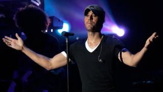 Sri Lankan President Shocked by 'Uncivilized Women' at Enrique Iglesias Concert